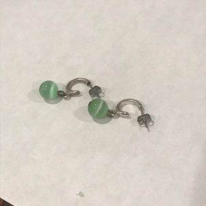 Cute green earrings💚